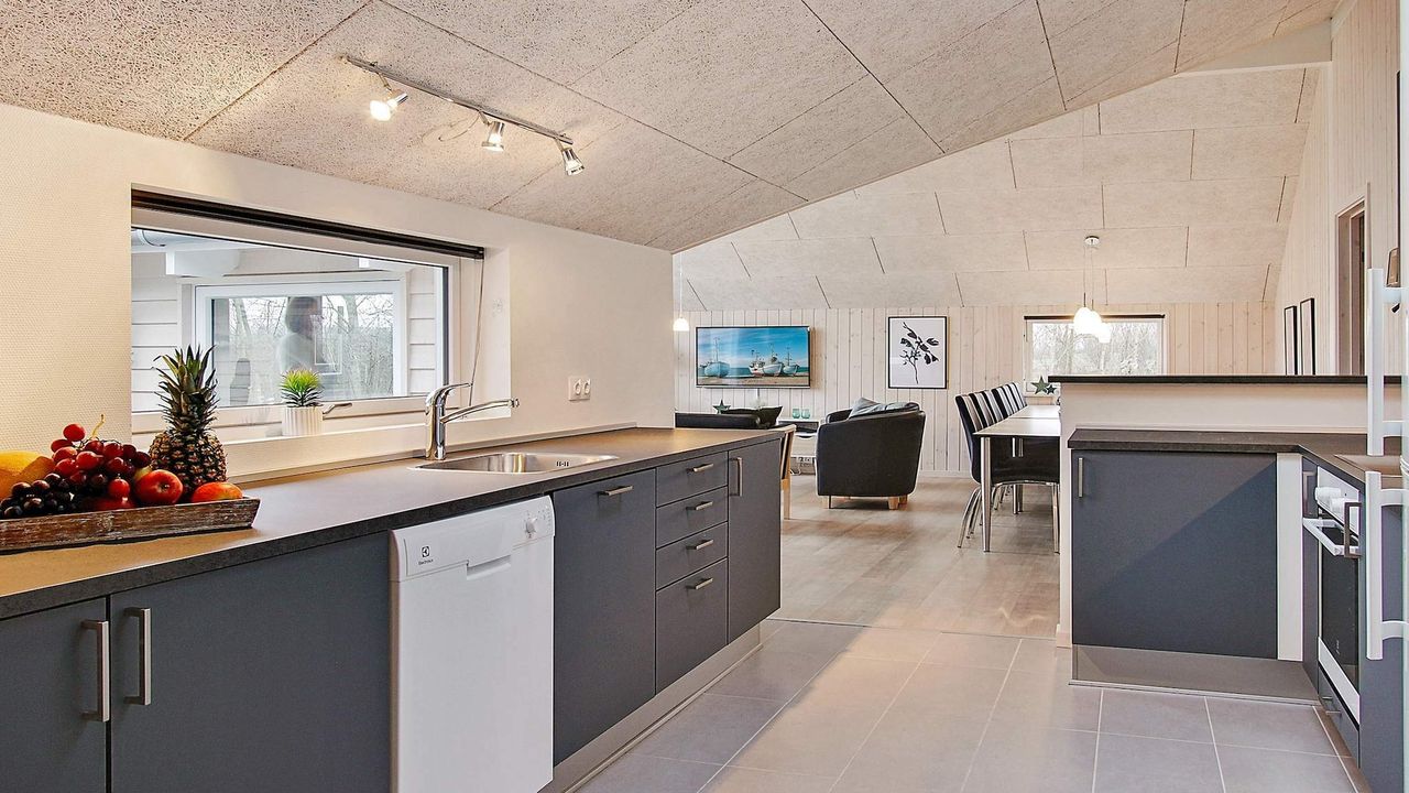 Indoor Indoor